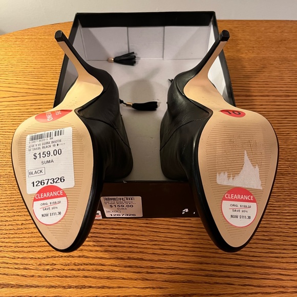 Lord &Taylor 424 Fifth Size 10 Black Bootie - Picture 9 of 12